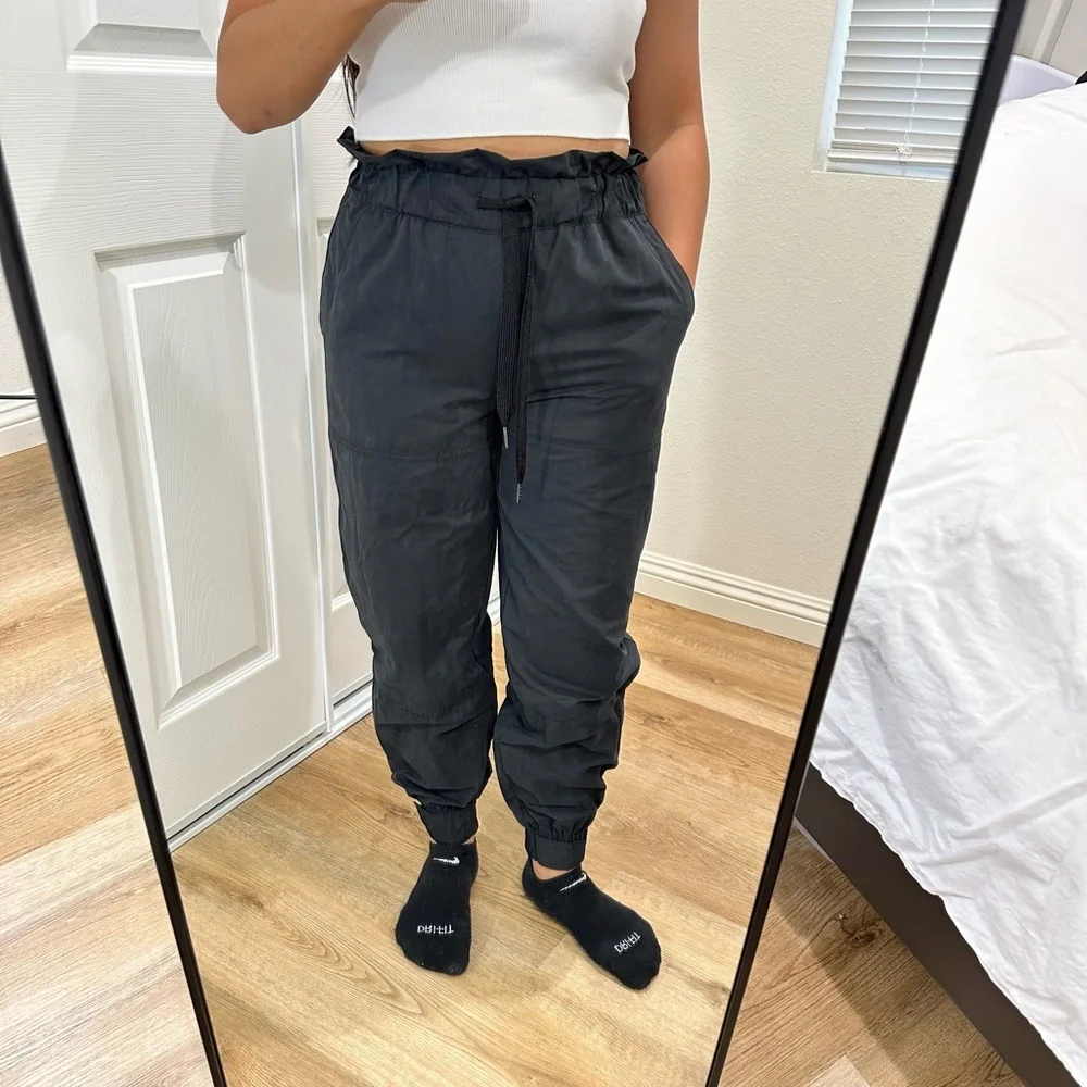 URBAN OUTFITTERS PANTS